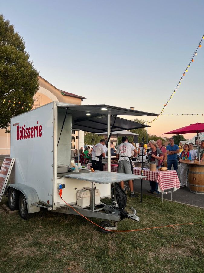 Le stand Bèra Broche installé pour une fête
